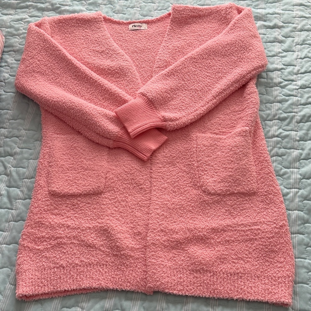 Pleshy cozy Pink Cardigan